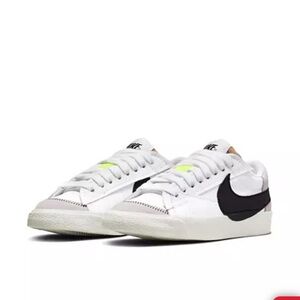 Women's Nike Blazer Low '77 Jumbo Shoes